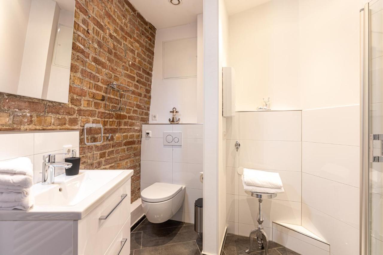 Husumer Wasserturm - Ferienwohnung 1 Ngoại thất bức ảnh